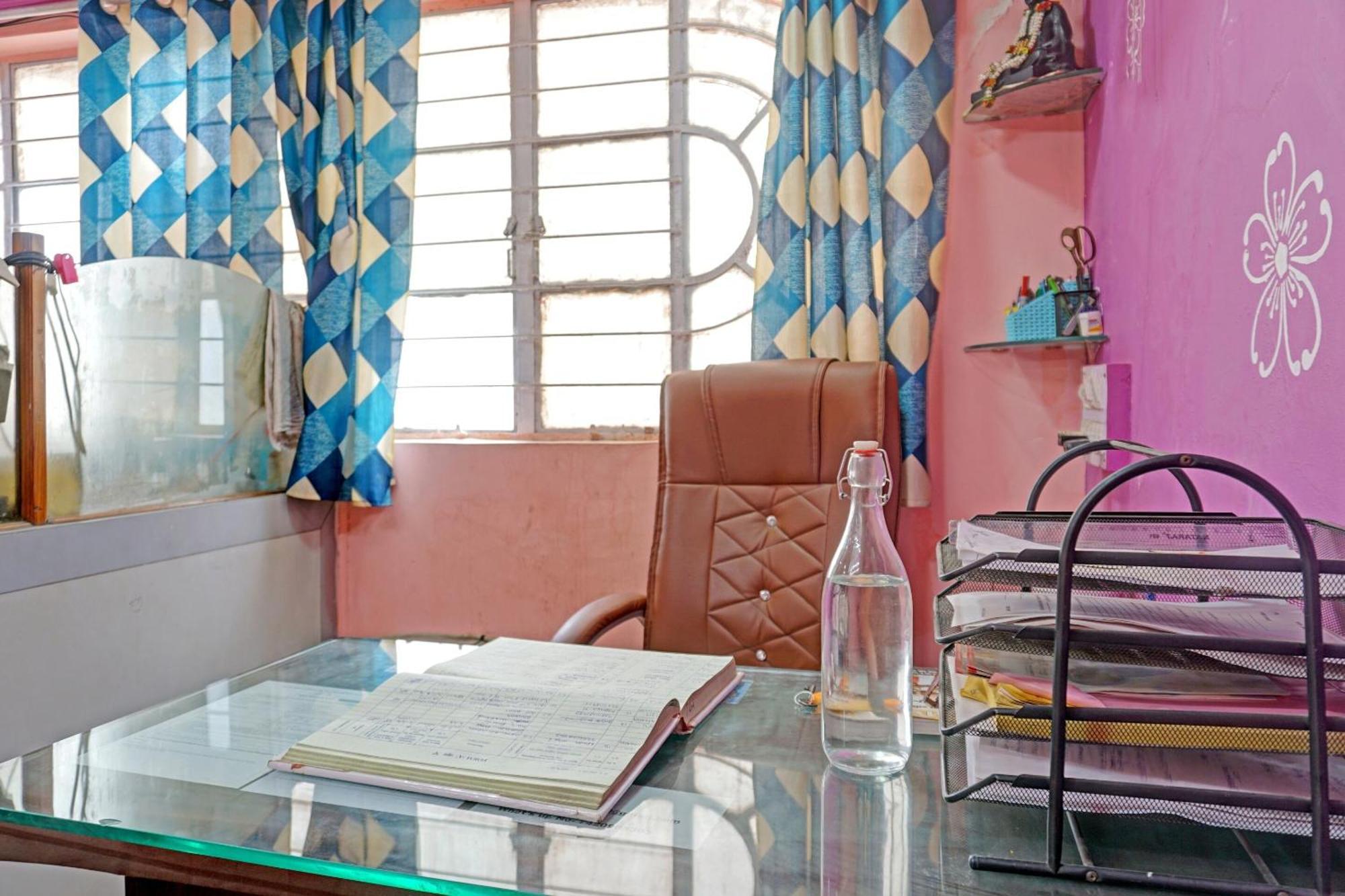 Spot On Hotel Prakash Residency, Near Hanuman Gym Ajmera Colony, Pimpri Extérieur photo