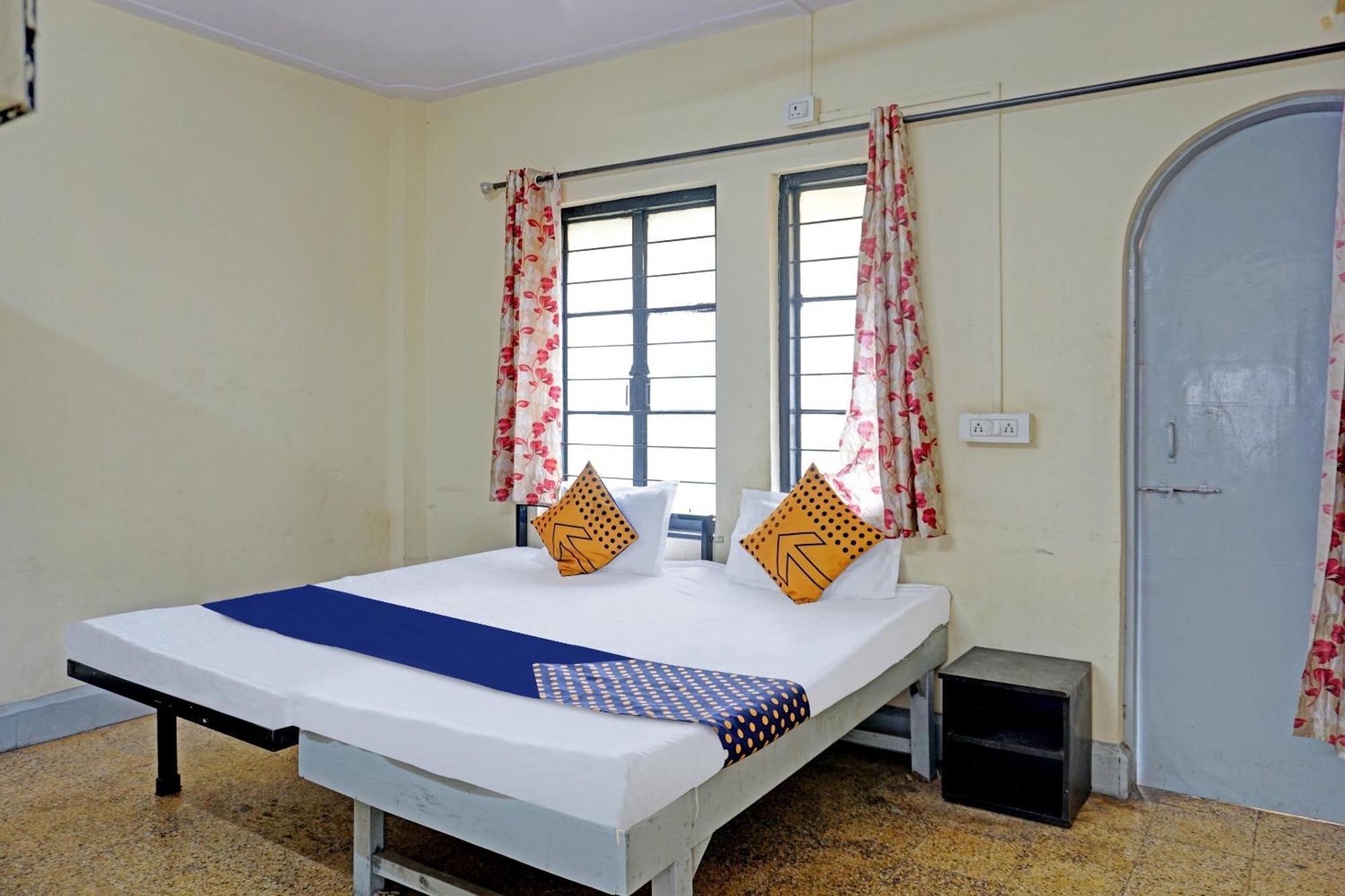 Spot On Hotel Prakash Residency, Near Hanuman Gym Ajmera Colony, Pimpri Extérieur photo